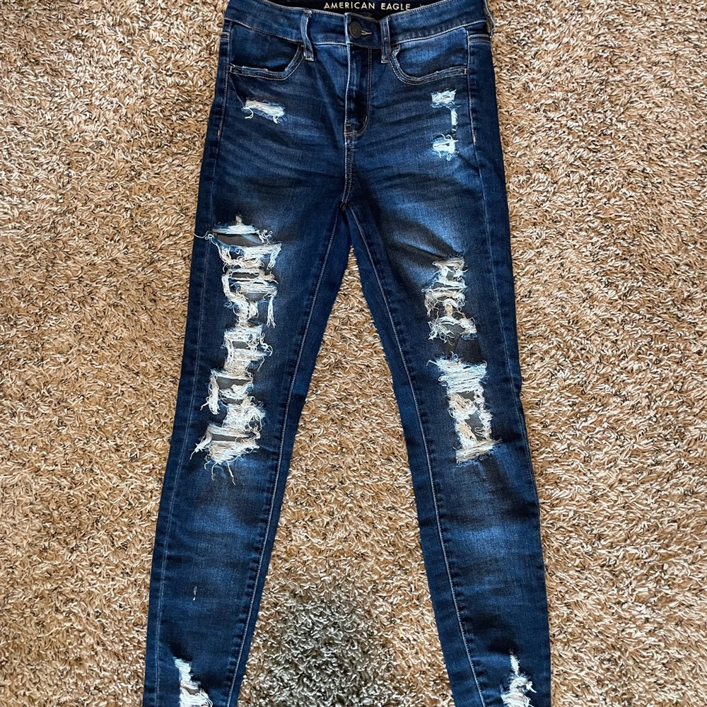 American Eagle Outfitters Women's Distressed Blue Jeans